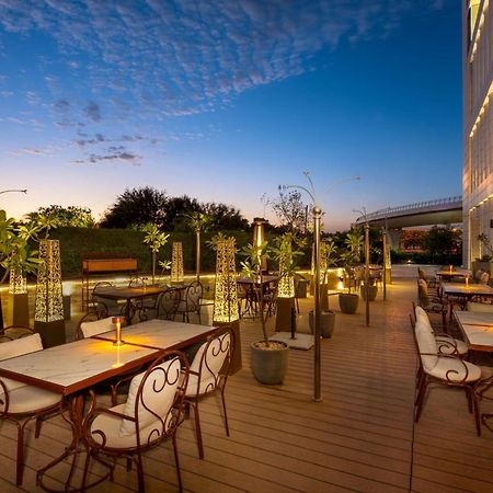 Hilton Riyadh Hotel & Residences Εξωτερικό φωτογραφία The Park, Hyderabad