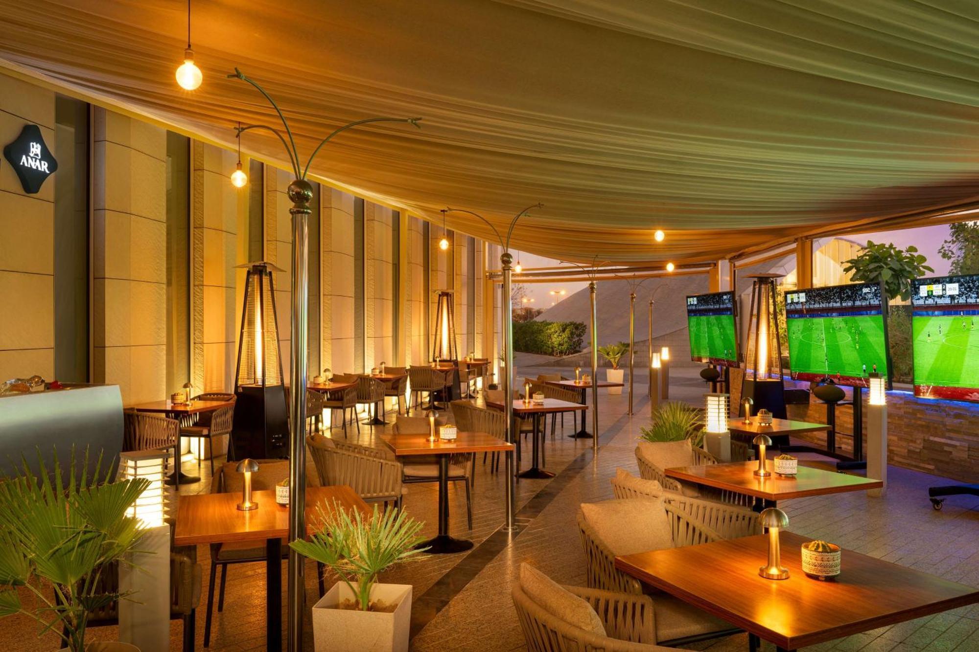 Hilton Riyadh Hotel & Residences Εξωτερικό φωτογραφία The Terrace