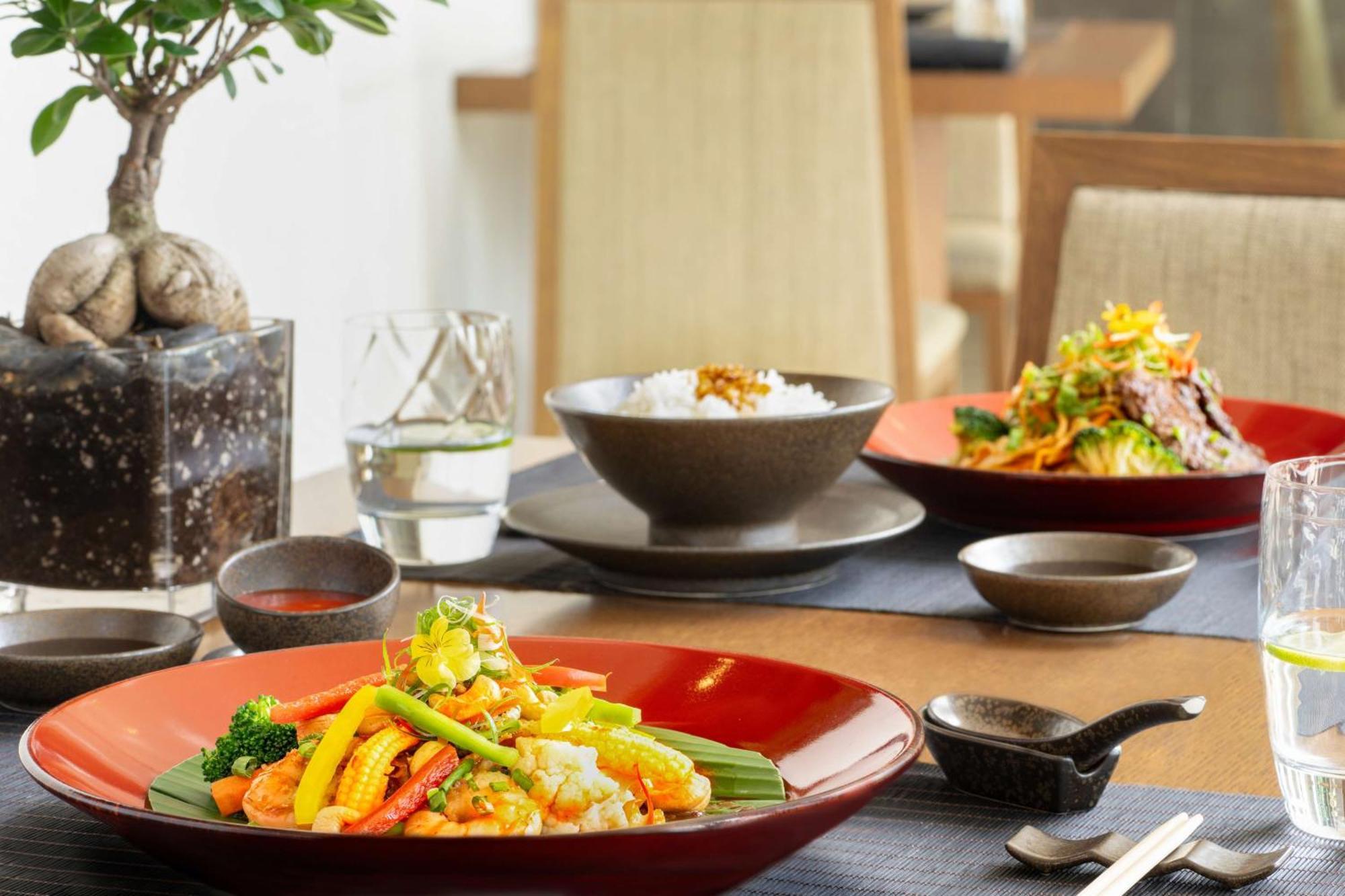 Hilton Riyadh Hotel & Residences Εξωτερικό φωτογραφία A selection of Asian cuisine